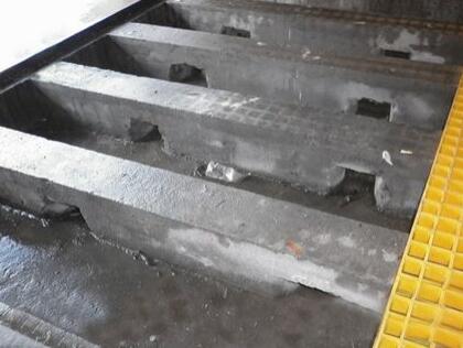 洗車(chē)房排水溝支撐梁完工